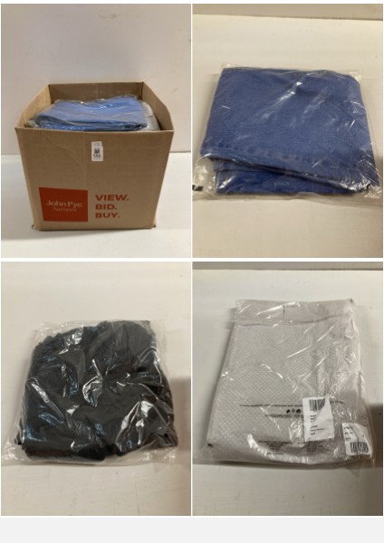 Lot 556  
            Nottingham SR3 - Delivery Only 

                
BOX OF CLOTHING IN VARIOUS STYLES AND SIZES