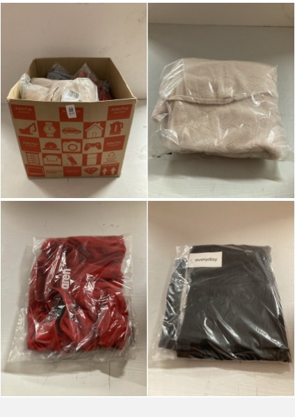 Lot 571  
            Nottingham SR3 - Delivery Only 

                
BOX OF CLOTHING IN VARIOUS STYLES AND SIZES