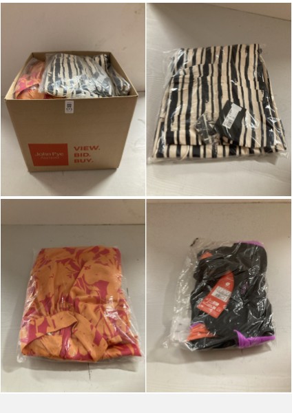 Lot 573  
            Nottingham SR3 - Delivery Only 

                
BOX OF CLOTHING IN VARIOUS STYLES AND SIZES