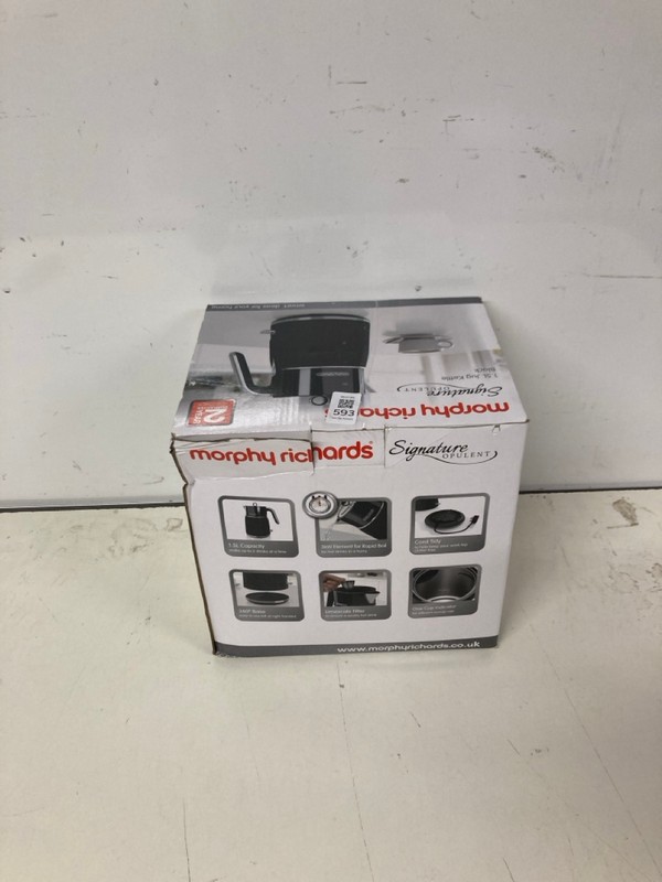 Lot 593  
            Nottingham SR3 - Delivery Only 

                
MORPHY RICHARDS SIGNATURE OPULENT KETTLE