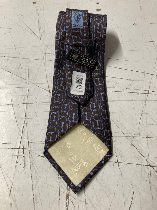 Lot 73  
            Nottingham SR3 - Delivery Only 

                
GUCCI INTERLOCKING SILK TIE