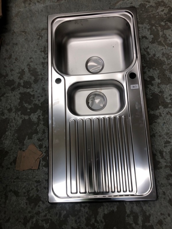 Lot 187  
            Nottingham SR4 - Delivery Or Collection 

                
BLANCO TIPO II 6S 6V KITCHEN SINK