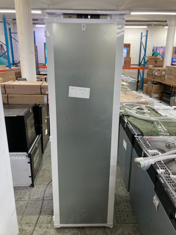 Lot 18  
            Nottingham SR4 - Delivery Or Collection 

                
BEKO INTEGRATED TALL FREEZER MODEL: BFFD4577
