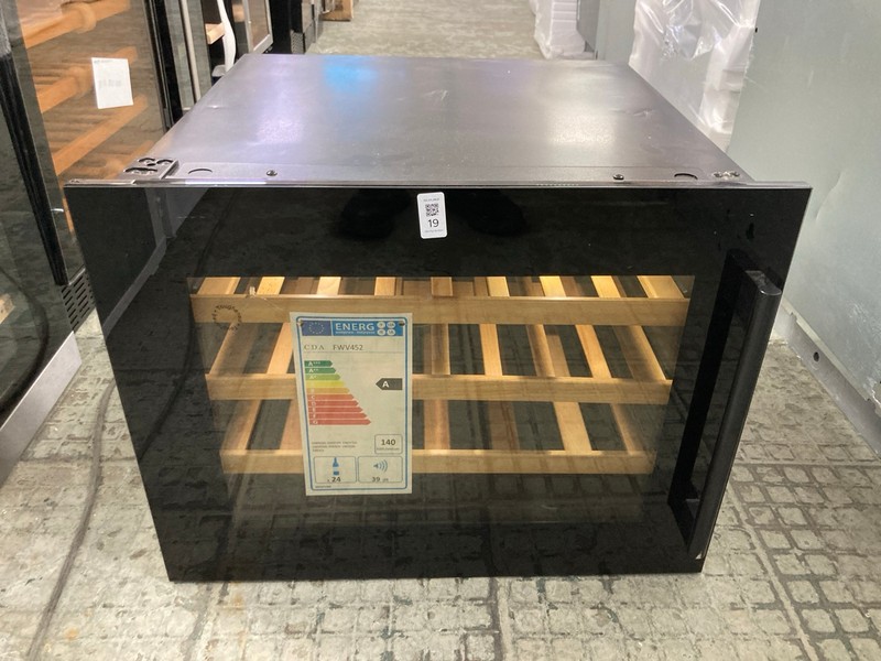 Lot 19  
            Nottingham SR4 - Delivery Or Collection 

                
CDA INTEGRATED WINE COOLER MODEL: FWV452