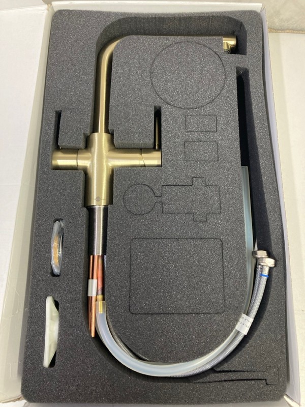 Lot 207  
            Nottingham SR4 - Delivery Or Collection 

                
INSINKERATOR 3 IN 1 BRUSHED GOLD KITCHEN TAP
