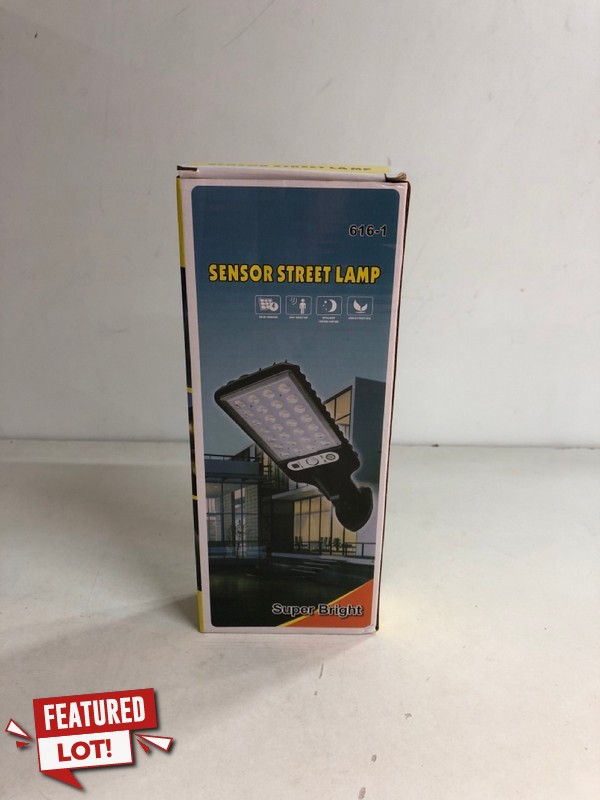 Lot 310  
            Nottingham SR4 - Delivery Or Collection 

                
LED SENSOR 8000W SOLAR POWERED STREET LAMP