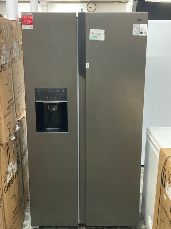 Lot 327  
            Nottingham SR4 - Delivery Or Collection 

                
HOOVER AMERICAN FRIDGE FREEZER MODEL: HOSR5918EIXK