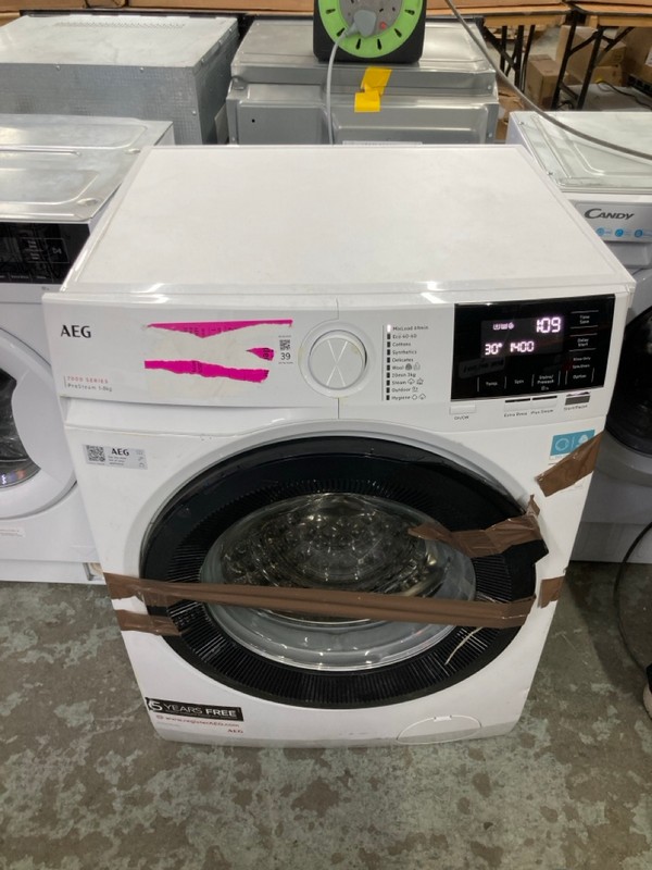 Lot 39  
            Nottingham SR4 - Delivery Or Collection 

                
AEG 1-8 KG WASHING MACHINE MODEL: LFR71844B