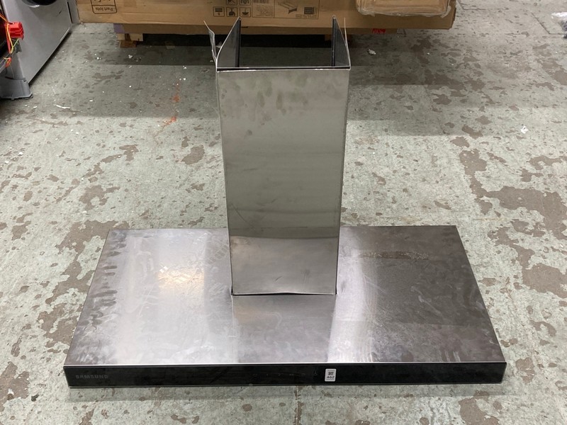 Lot 462  
            Nottingham SR4 - Delivery Or Collection 

                
SAMSUNG COOKER HOOD MODEL: NK36C5070US/UR