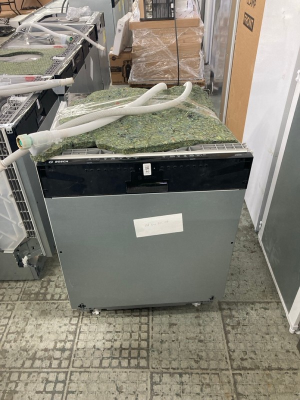 Lot 46  
            Nottingham SR4 - Delivery Or Collection 

                
BOSCH INTEGRATED DISHWASHER MODEL: SMV2HTX02G