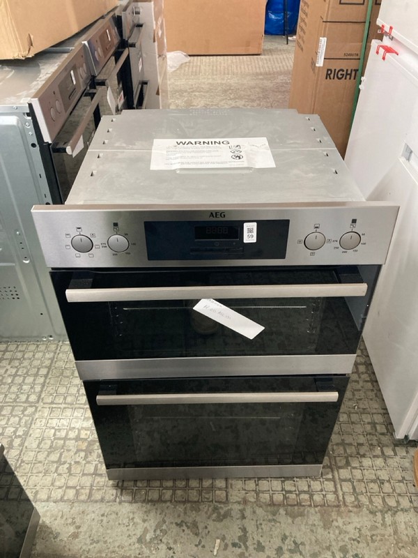 Lot 59  
            Nottingham SR4 - Delivery Or Collection 

                
AEG BUILT IN DOUBLE OVEN MODEL: DEB331010M