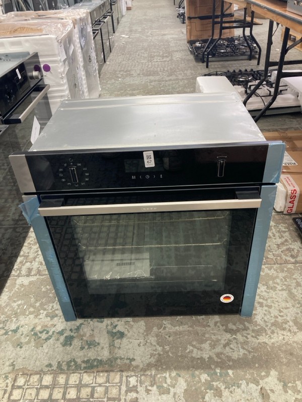 Lot 67  
            Nottingham SR4 - Delivery Or Collection 

                
NEFF BUILT IN SINGLE OVEN MODEL: B6ACH7AN7B