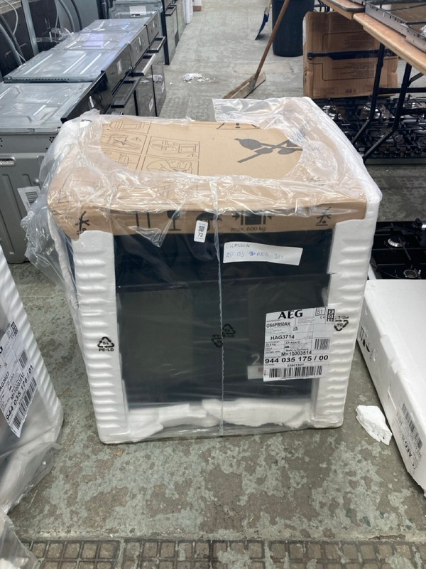 Lot 72  
            Nottingham SR4 - Delivery Or Collection 

                
AEG BUILT IN SINGLE OVEN MODEL: OS6PB50AK