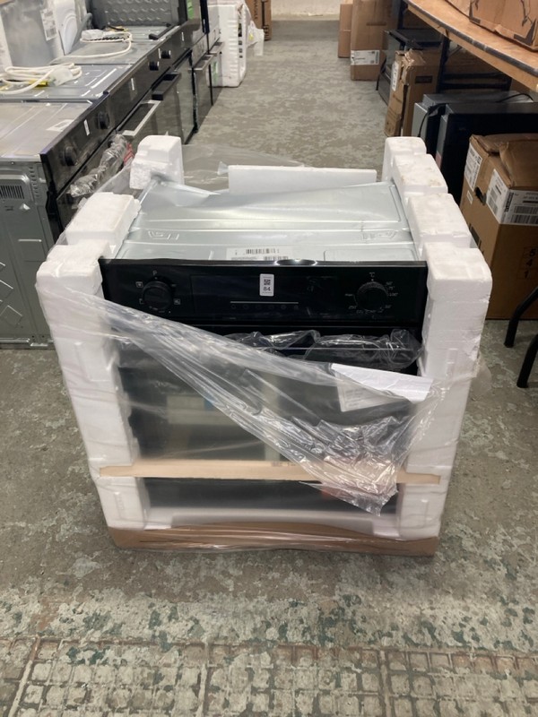 Lot 84  
            Nottingham SR4 - Delivery Or Collection 

                
BEKO BUILT IN SINGLE OVEN MODEL: BBIF22300B
