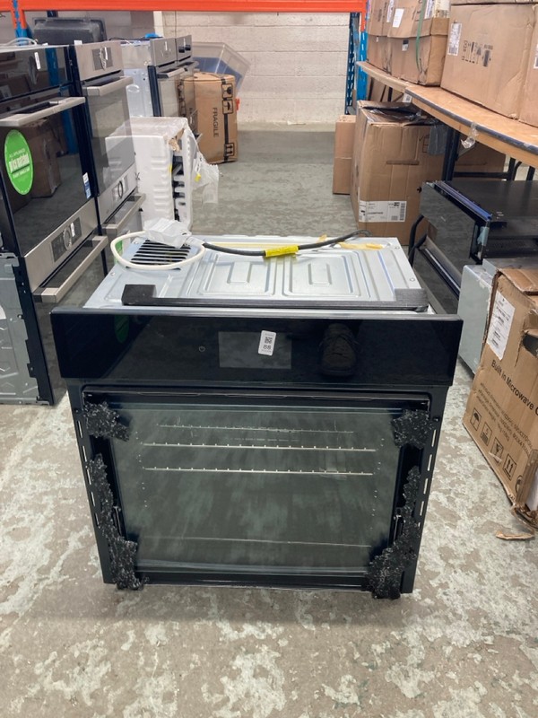 Lot 88  
            Nottingham SR4 - Delivery Or Collection 

                
KARLSON BUILT IN SINGLE OVEN MODEL: TFTTSCH (SMASHED GLAS)