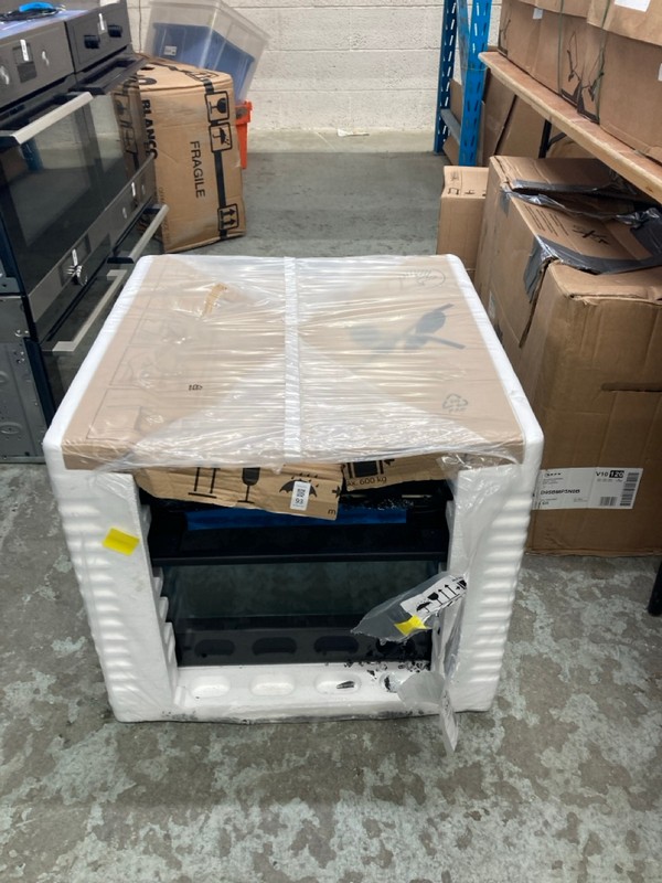 Lot 93  
            Nottingham SR4 - Delivery Or Collection 

                
AEG BUILT IN COMBI OVEN MODEL: NKK6N501B (SMASHED GLASS)
