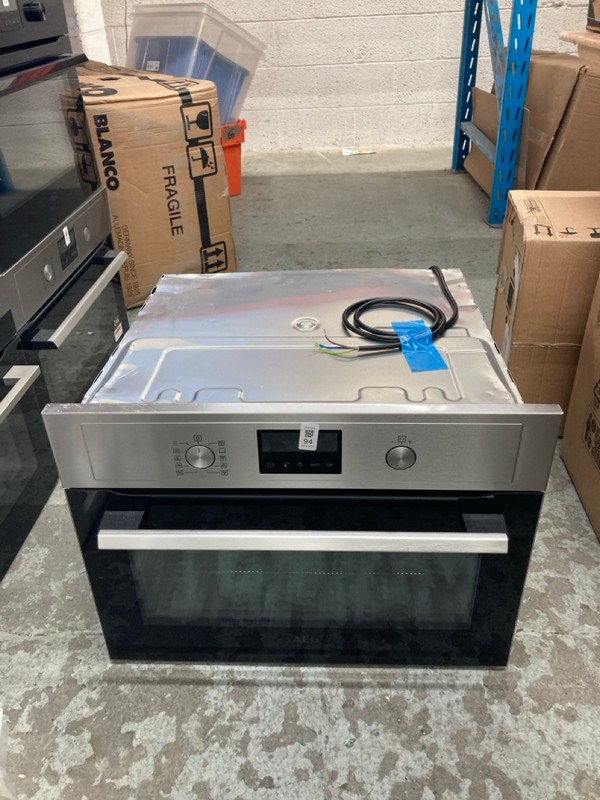 Lot 94  
            Nottingham SR4 - Delivery Or Collection 

                
AEG BUILT IN COMBI OVEN MODEL: BPK748380M