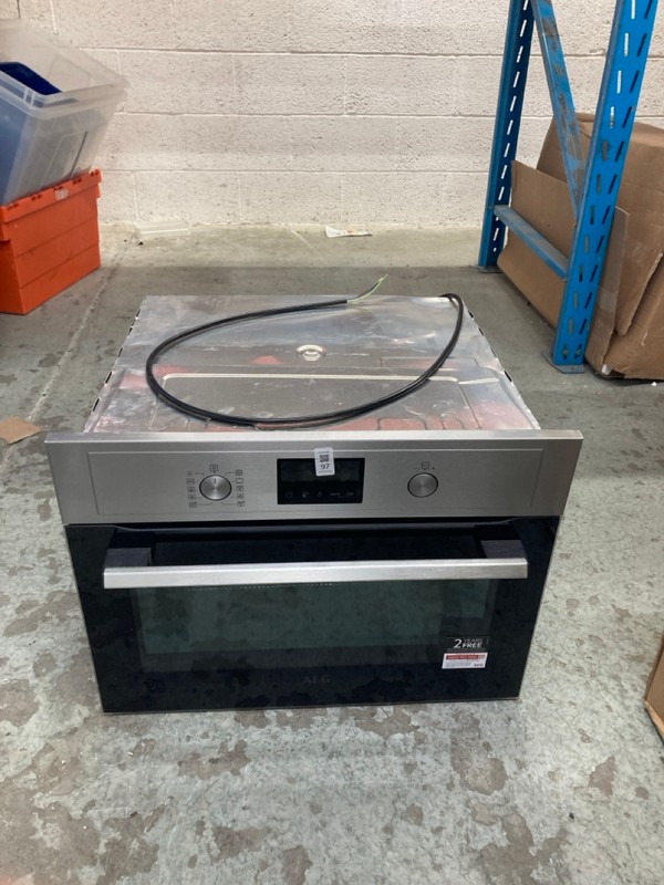 Lot 97  
            Nottingham SR4 - Delivery Or Collection 

                
AEG BUILT IN COMBI OVEN MODEL: KMX365060M