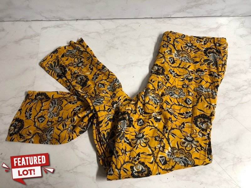 Lot 121  
            Nottingham SR5 - Delivery Only 

                
ISABEL MARANT ETOILE PAISLEY PRINT LOUNGE PANTS IN YELLOW COTTON SIZE: M RRP:£665