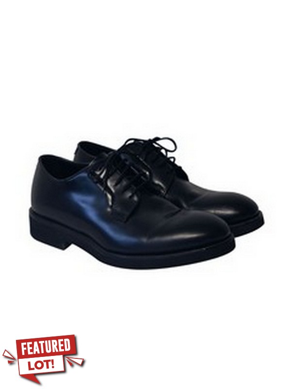 Lot 13  
            Nottingham SR5 - Delivery Only 

                
PAUL SMITH LUDLOW DERBY SHOES IN BLACK LEATHER SIZE:US/6 RRP:£635