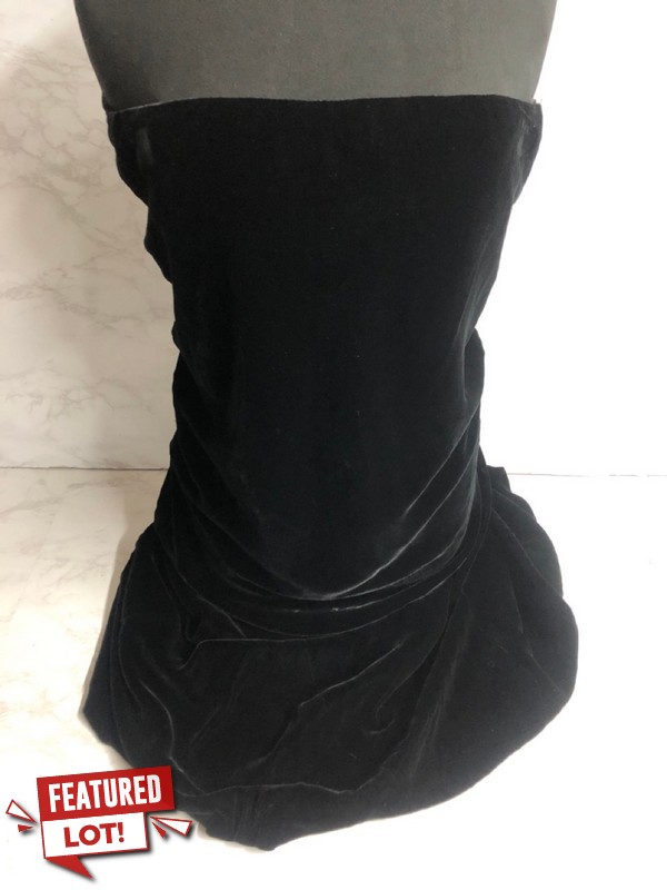 Lot 169  
            Nottingham SR5 - Delivery Only 

                
RALPH LAUREN SLIP MAXI SKIRT IN BLACK VISCOSE SIZE:UK2 RRP:£1698