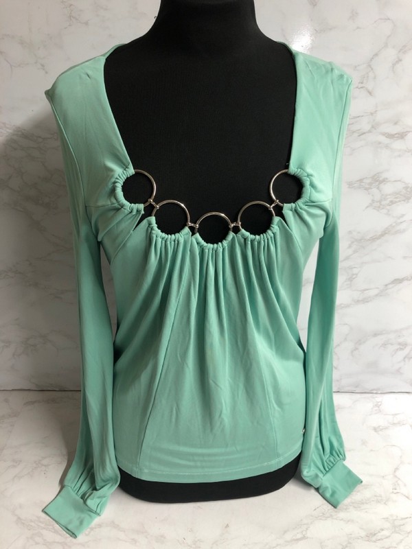 Lot 197  
            Nottingham SR5 - Delivery Only 

                
ESCADA LONGSLEEVE TOP WITH HOOP DETAIL IN BLUE RAYON SIZE:34 RRP:£202