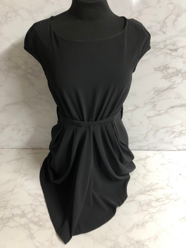 Lot 232  
            Nottingham SR5 - Delivery Only 

                
MAJE CAP SLEEVE MINI DRESS IN BLACK POLYESTER SIZE:S RRP:£220