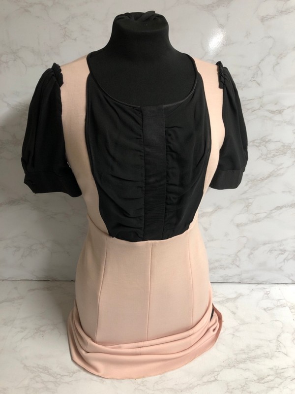 Lot 240  
            Nottingham SR5 - Delivery Only 

                
DIANE VON FURSTENBERG COLOR BLOCK BODYCON DRESS IN PINK AND BLACK WOOL SIZE:US/6 ...