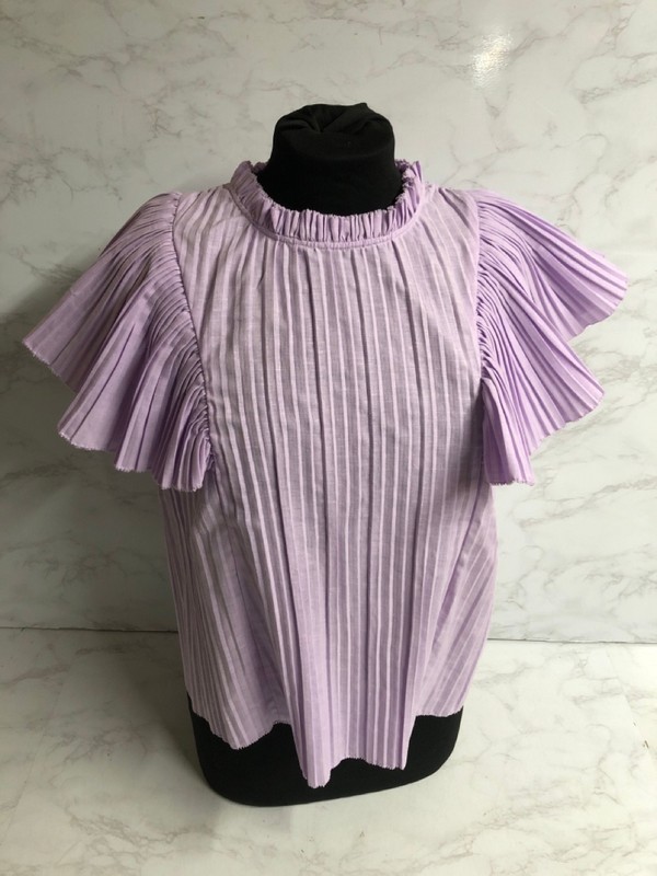 Lot 244  
            Nottingham SR5 - Delivery Only 

                
SEA BAILEY BROOMSTICK FLUTTER TOP IN LILAC LINEN BLEND SIZE:XXS RRP:£275