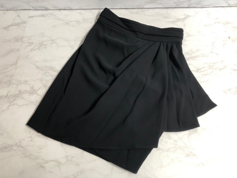 Lot 269  
            Nottingham SR5 - Delivery Only 

                
IRO RAMA WRAP-EFFECT SKIRT IN BLACK POLYESTER SIZE:XS RRP:£290