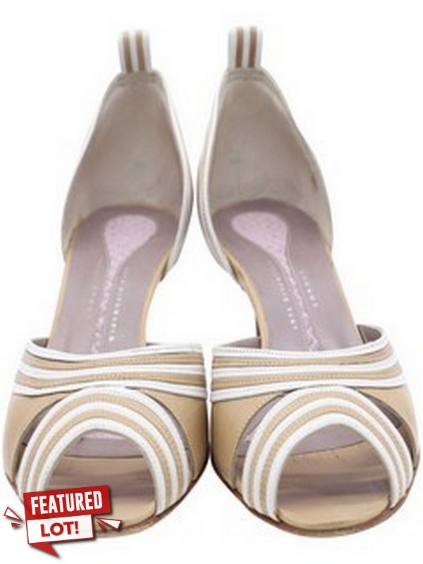 Lot 28  
            Nottingham SR5 - Delivery Only 

                
ANYA HINDMARCH PEEP TOE SLINGBACK SANDALS IN NUDE LEATHER SIZE:EU/38.5 RRP:£533