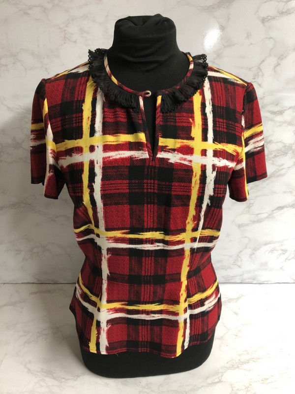 Lot 300  
            Nottingham SR5 - Delivery Only 

                
MARC BY MARC JACOBS TARTAN PRINT BLOUSE IN MULTICOLOR TRIACETATE SIZE:XS RRP:£163