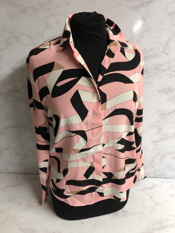 Lot 308  
            Nottingham SR5 - Delivery Only 

                
MSGM PRINTED LONG SLEEVE SHIRT IN PINK SILK SIZE:IT/38 RRP:£300