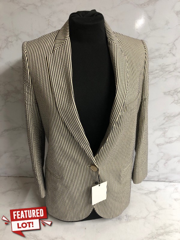 Lot 309  
            Nottingham SR5 - Delivery Only 

                
STELLA MCCARTNEY STRIPED SINGLE-BREASTED BLAZER IN BLACK PRINT SEERSUCKER COTTON ...