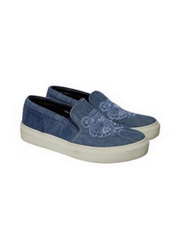 Lot 32  
            Nottingham SR5 - Delivery Only 

                
KENZO EMBROIDERED SLIP ON SNEAKERS IN BLUE COTTON DENIM SIZE:FR/36 RRP:£220
