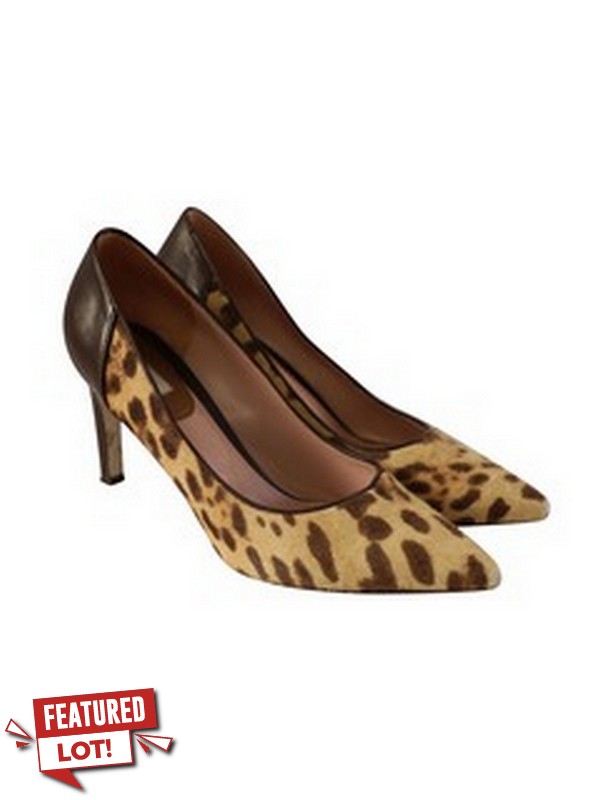 Lot 34  
            Nottingham SR5 - Delivery Only 

                
MAX MARA LEOPARD PRINT PONY STYLE PUMPS IN MULTICOLOR LEATHER SIZE:EU 38.5 RRP:£542