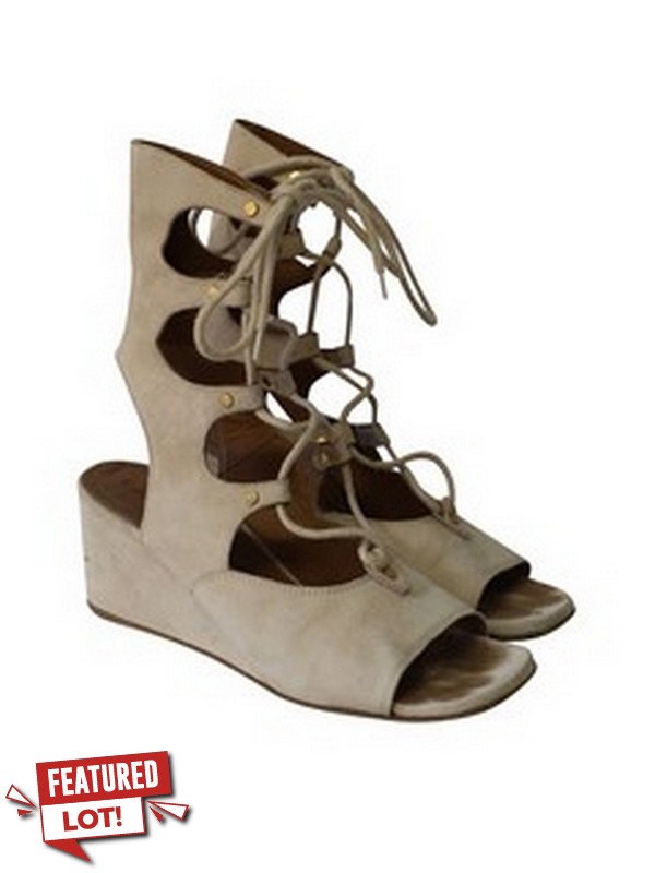 Lot 35  
            Nottingham SR5 - Delivery Only 

                
CHLOE FOSTER LACE-UP WEDGE SANDALS IN NUDE SUEDE SIZE:EU 39 RRP:£650