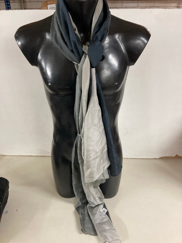 Lot 362  
            Nottingham SR5 - Delivery Only 

                
GIORGIO ARMANI OMBRÉ SCARF IN GREY SILK ONE SIZE RRP:£370