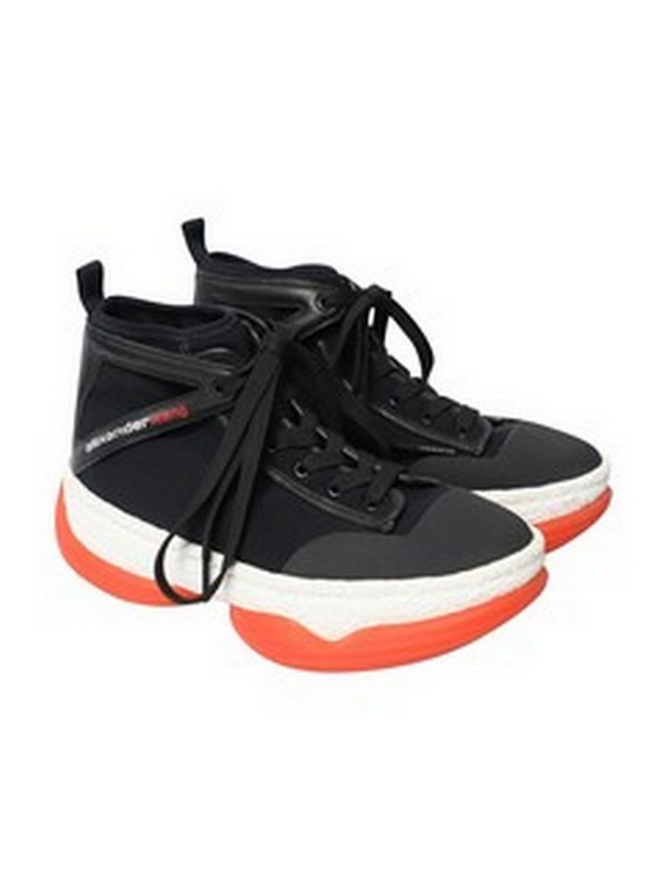 Lot 40  
            Nottingham SR5 - Delivery Only 

                
ALEXANDER WANG CHUNKY MESH TRAINERS IN BLACK COTTON SIZE:US/9 RRP:£425