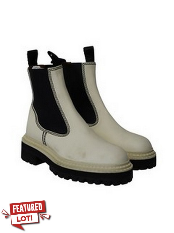 Lot 42  
            Nottingham SR5 - Delivery Only 

                
PROENZA SCHOULER LUG SOLE CHELSEA BOOTS IN WHITE CALFSKIN LEATHER SIZE:36.5 RRP:£666