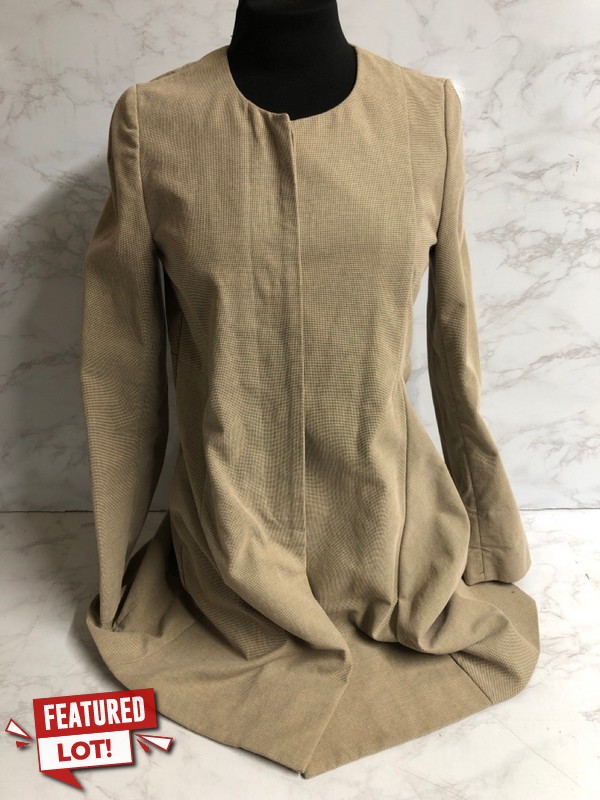 Lot 60  
            Nottingham SR5 - Delivery Only 

                
MARNI LONG COAT IN BEIGE COTTON SIZE:US/2 RRP:£776