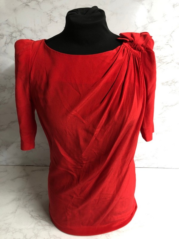 Lot 79  
            Nottingham SR5 - Delivery Only 

                
MAJE GATHERED SHOULDER DETAIL MINI DRESS IN RED SILK SIZE:S RRP:£235