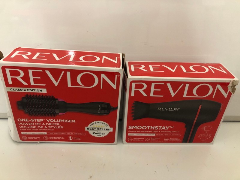 Lot 138  
            Nottingham SR7 - Delivery Only 

                
2 X REVLON ITEMS TO INC SALON HAIR DRYER & VOLUMISER