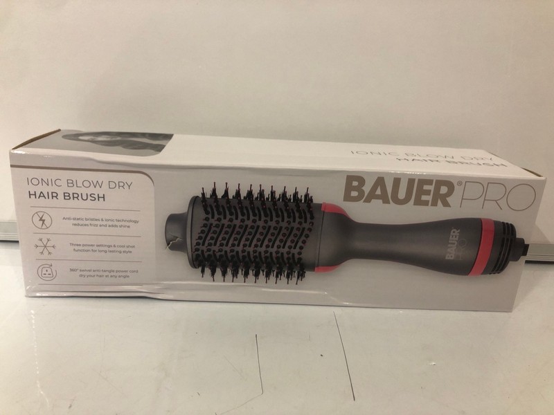 Lot 361  
            Nottingham SR7 - Delivery Only 

                
BAUER PRO IONIC BLOW DRY HAIR BRUSH