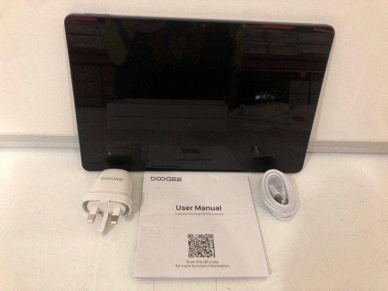 Lot 382  
            Nottingham SR7 - Delivery Only 

                
DOOGEE U11 TABLET