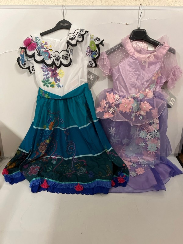 Lot 544  
            Nottingham SR7 - Delivery Only 

                
2 X DISNEY ENCANTO KIDS FANCY DRESS COSTUMES (UK 7-8 KIDS)