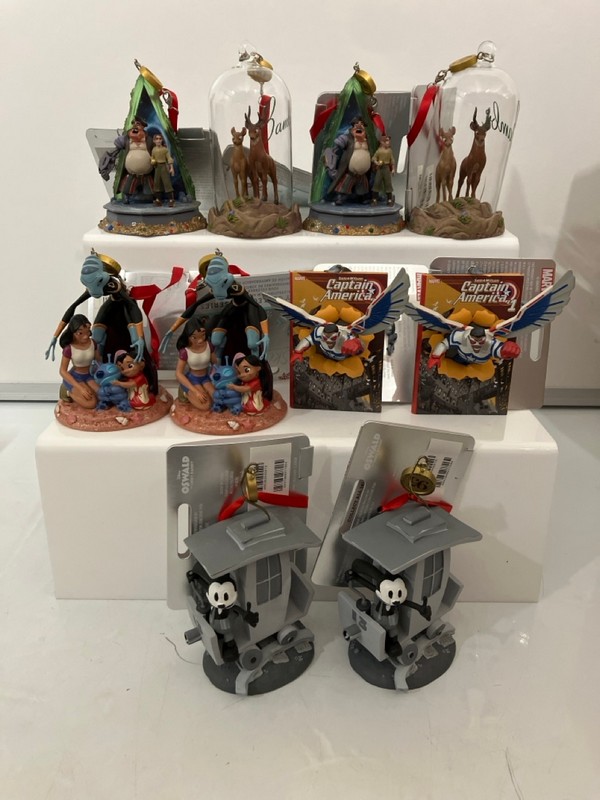 Lot 632  
            Nottingham SR7 - Delivery Only 

                
DISNEY COLLECTIBLE LEGACY ORNAMENTS TO INCLUDE MICKEY MOUSE AND BAMBI (ALL BOXED)