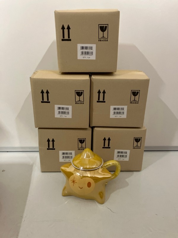 Lot 639  
            Nottingham SR7 - Delivery Only 

                
6 X DISNEY WISH STAR SHAPED MUGS