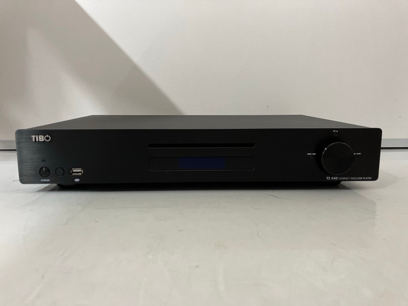 Lot 649  
            Nottingham SR7 - Delivery Only 

                
TIBO TI440 CD-PLAYER