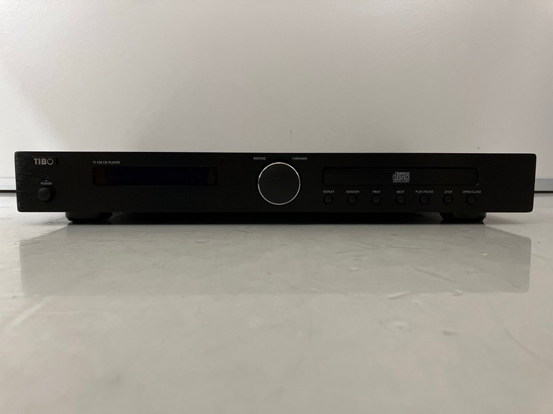 Lot 652  
            Nottingham SR7 - Delivery Only 

                
TIBO TI430 CD-PLAYER